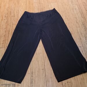 Chico's Travelers Cropped Trousers
